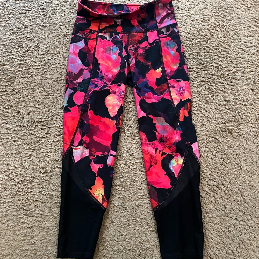Athleta yoga pants. Size XS. New